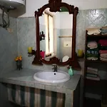 Apartman Pinnettu Sardo Tipica Abitazione Sarda In Ecosistema Insetti E Animaletti Simpatici In Condivisione Bagno Esterno A 10metri Leggere Attentamente Prima Di Prenotare *
